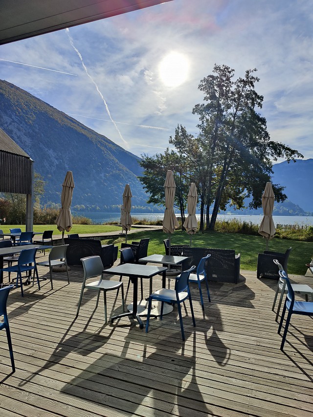 Côté Lac - Restauration les pieds dans l'eau