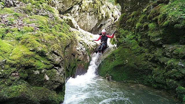 Sortie canyoning au Grenant avec Piranha Canyon