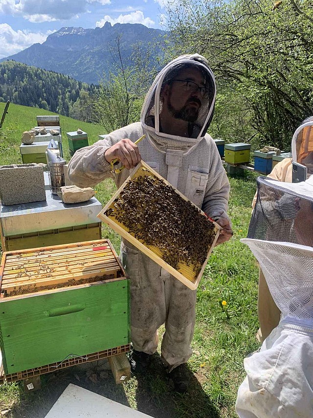 Entremonts et Abeilles - St Pierre d'Entremont