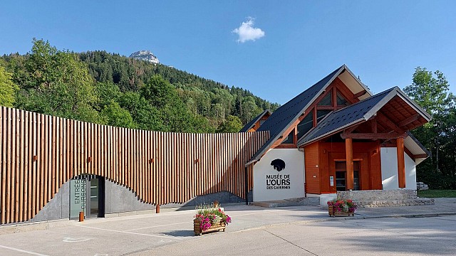 musee_de_l-ours_des_cavernes_-_stephanie_verollet.jpg