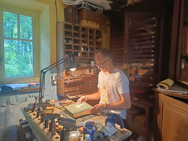 Atelier de reliure Monsieur Livre Savoy' Art_La Bridoire