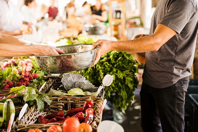 Marché hebdo_Saint-Béron