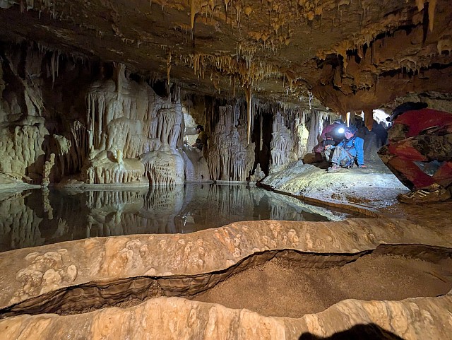 Spéléologie dans la grotte du Curé avec Cordi'ca_Saint-Pierre-d'Entremont