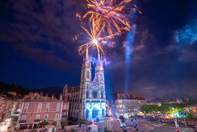 Spectacle son et lumière : « Le voyage hors du temps »_Voiron