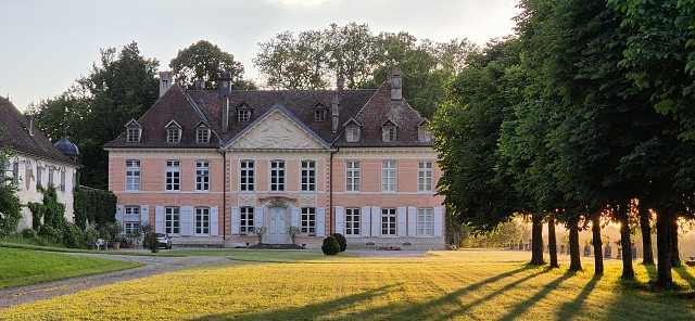 chateau_de_vaulserre_facade_est.jpg