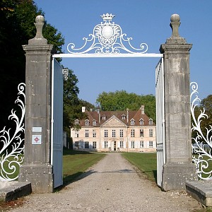 Château de Vaulserre Château de Vaulserre