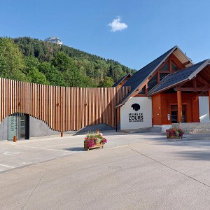 Musée de l'ours des cavernes - Entremont le Vieux Musée de l'ours des cavernes - Entremont le Vieux