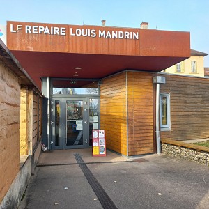 Office de Tourisme Pays du Lac d'Aiguebelette - Bureau d'information touristique de Saint Genix sur Guiers_Saint-Genix-les-Villages Office de Tourisme Pays du Lac d'Aiguebelette - Bureau d'information touristique de Saint Genix sur Guiers_Saint-Genix-les-Villages