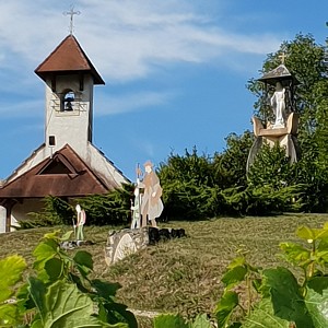 La chapelle de Saint Romain Jongieux La chapelle de Saint Romain Jongieux